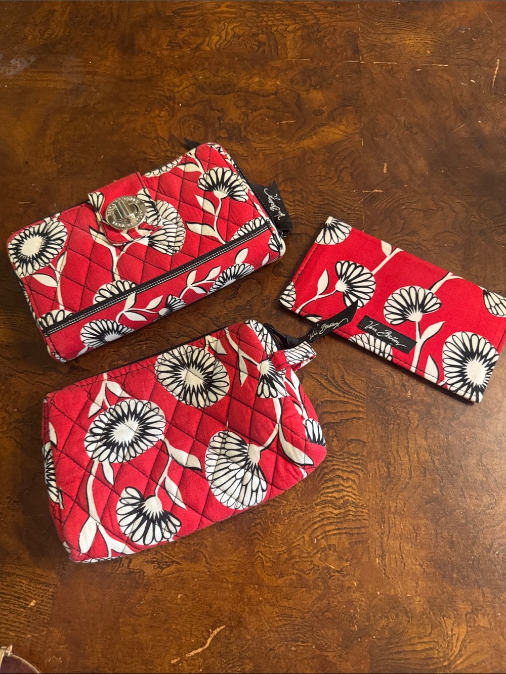 New Vera Bradley Red Floral Quilted Wristlet, Pouch & Card Case Set